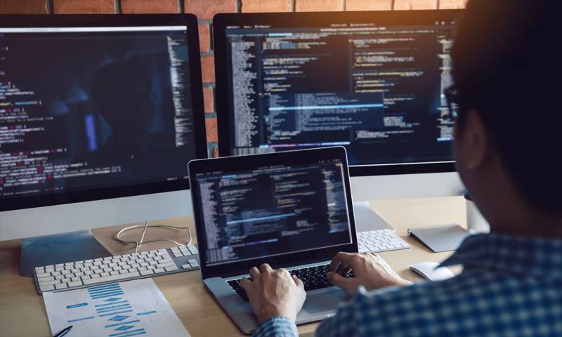 数据科学选型：R与Python如何赋能桓台县网站建设？